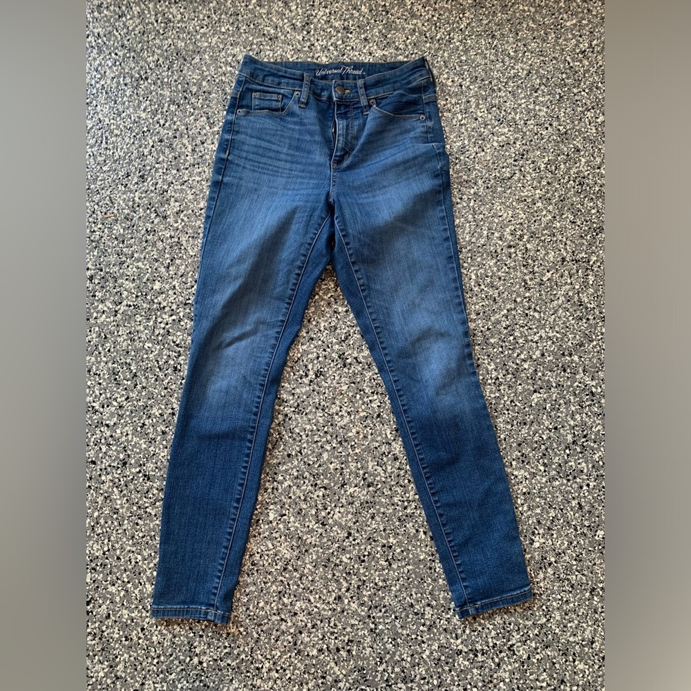 EUC UNIVERSAL THREAD HIGHEST SKINNY JEANS
